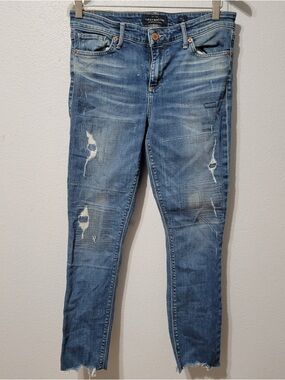 Lucky Brand Women's Light Blue Distressed Skinny Jeans